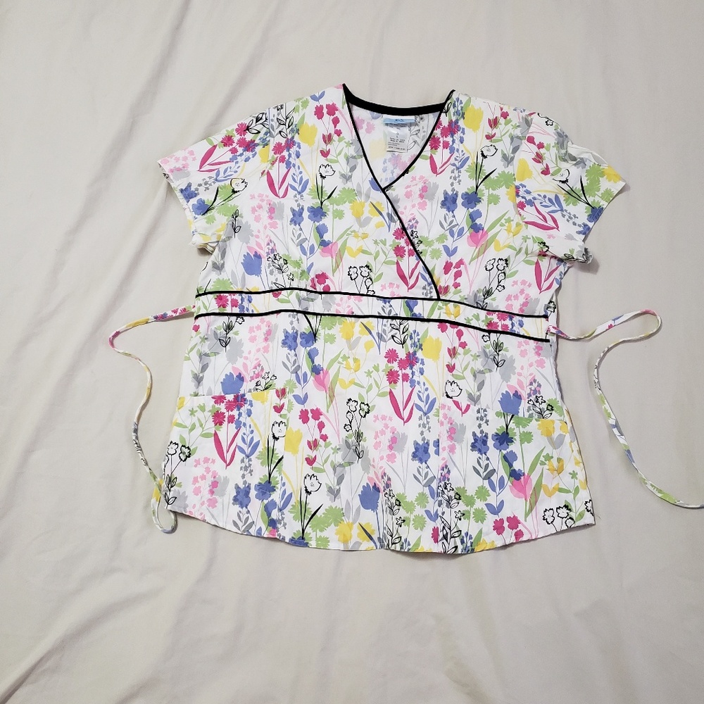 Scrub top